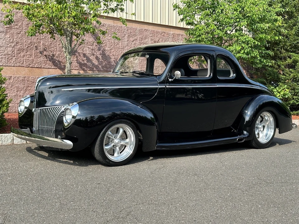 Ford Standard & Deluxe & Super Deluxe - Image 7 of 31