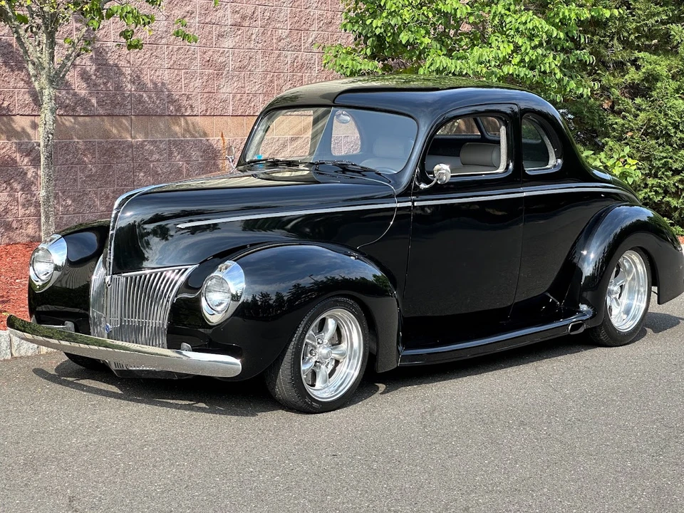 Ford Standard & Deluxe & Super Deluxe - Image 5 of 31