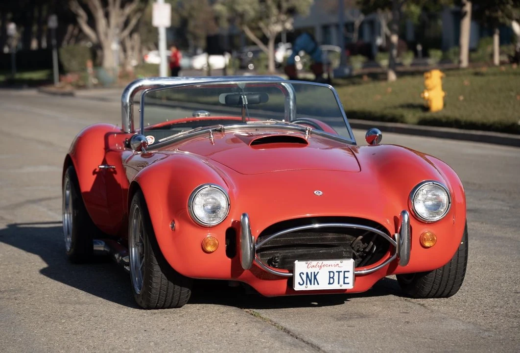 Shelby Cobra Replica - Image 2 of 31