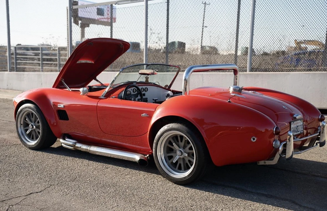 Shelby Cobra Replica - Image 13 of 31