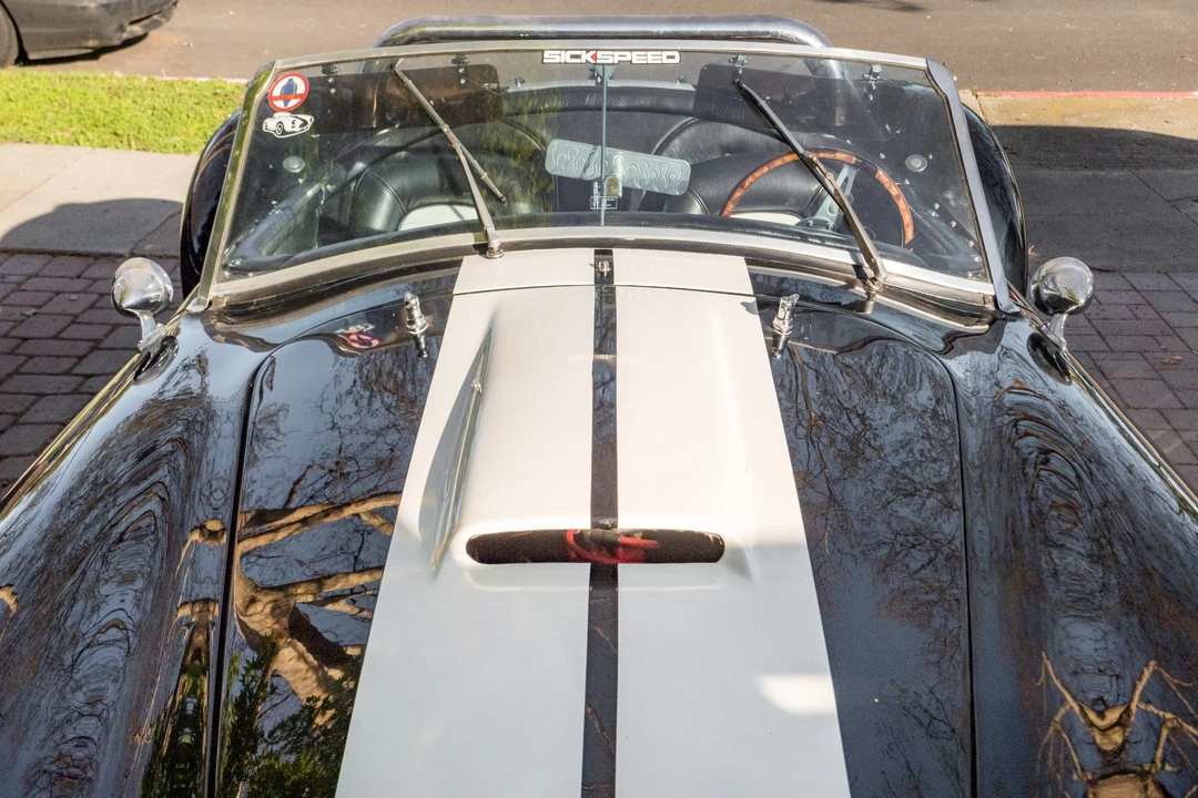 Shelby Cobra Replica - Image 8 of 31