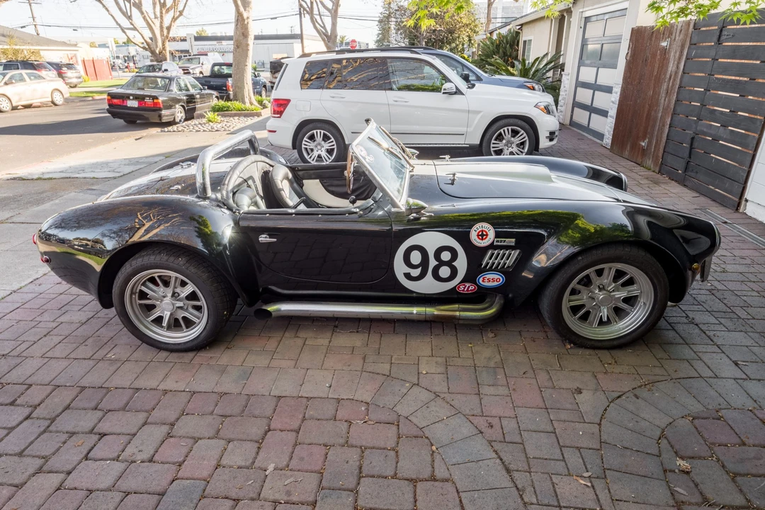 Shelby Cobra Replica - Image 4 of 31