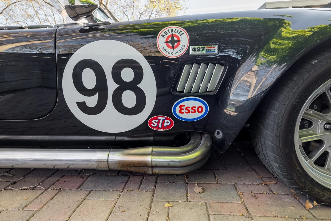 Shelby Cobra Replica - Image 15 of 31