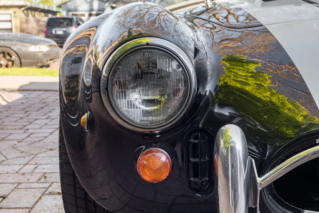 Shelby Cobra Replica - Image 9 of 31