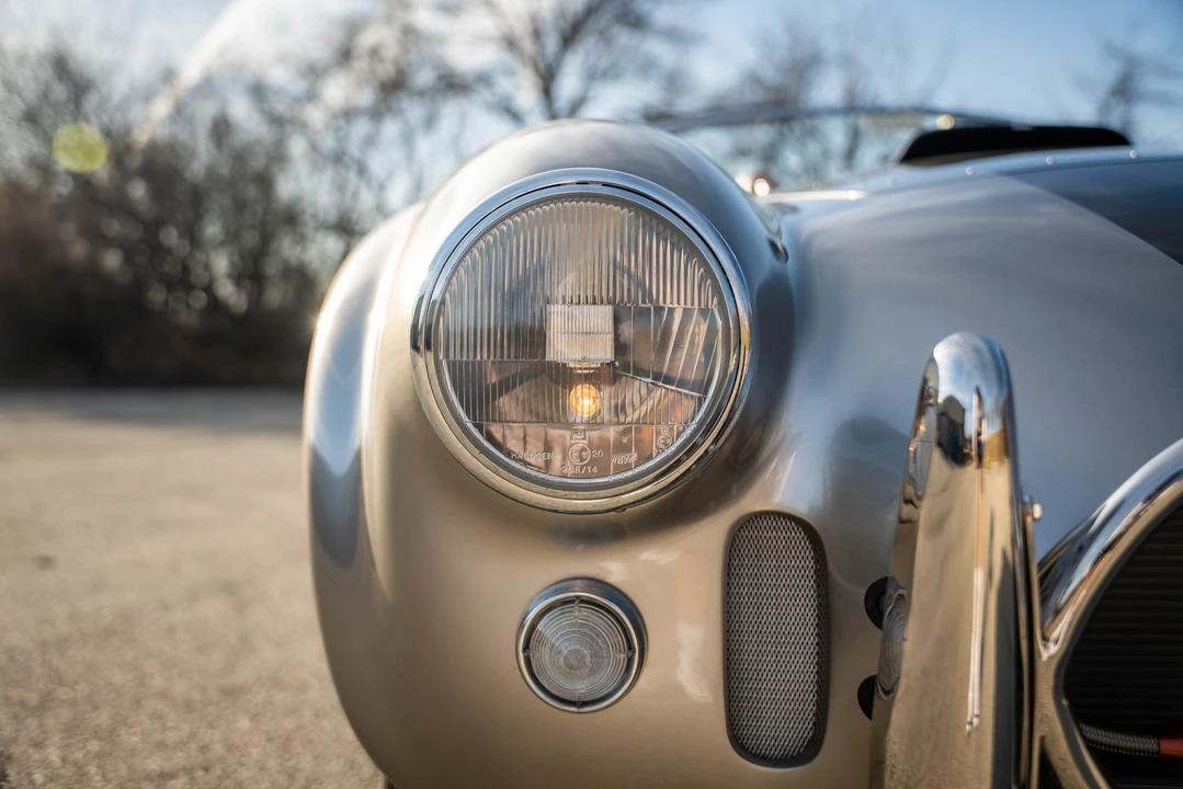 Shelby Cobra Replica - Image 28 of 31