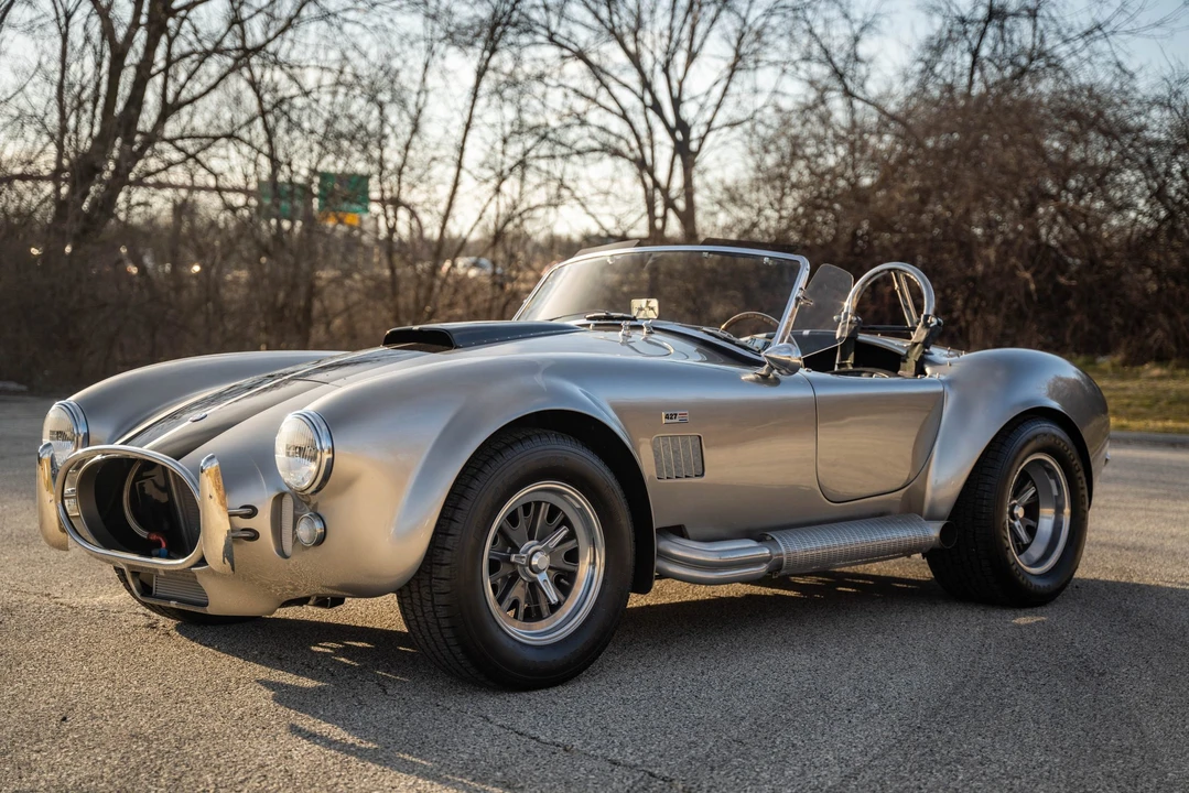 Shelby Cobra Replica - Image 2 of 31