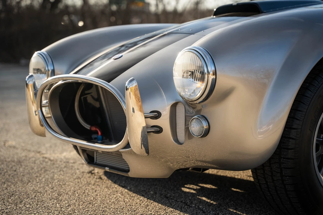 Shelby Cobra Replica - Image 23 of 31