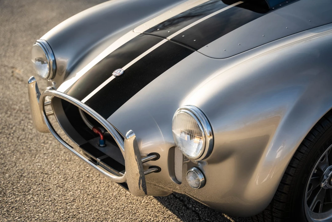 Shelby Cobra Replica - Image 21 of 31