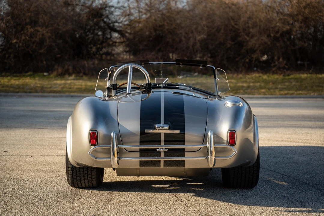 Shelby Cobra Replica - Image 11 of 31