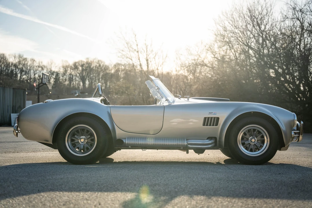 Shelby Cobra Replica - Image 8 of 31