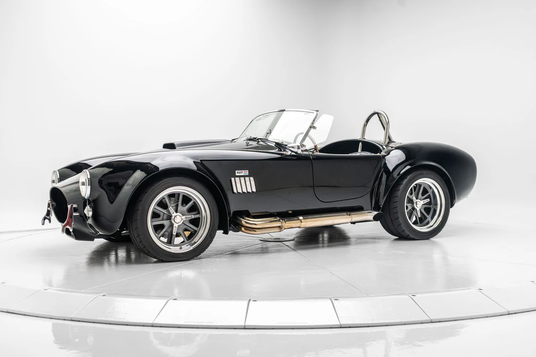 Shelby Cobra Replica - Image 8 of 31