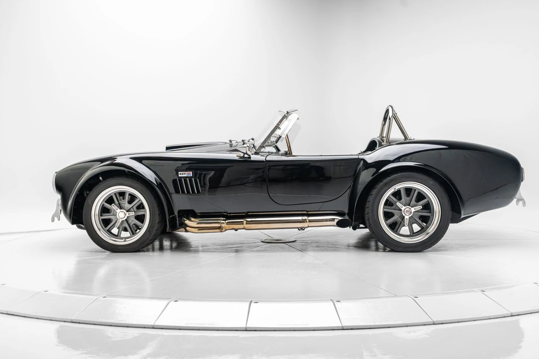 Shelby Cobra Replica - Image 9 of 31