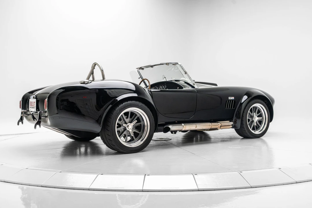 Shelby Cobra Replica - Image 20 of 31