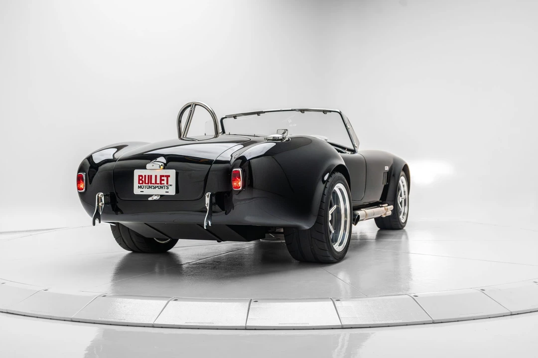 Shelby Cobra Replica - Image 18 of 31