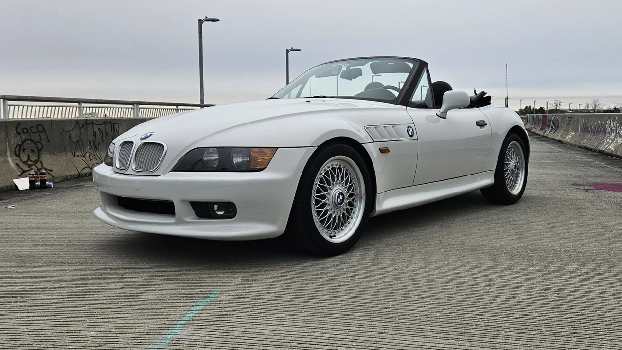 1997 BMW Z3 Roadster - Image 2 of 31