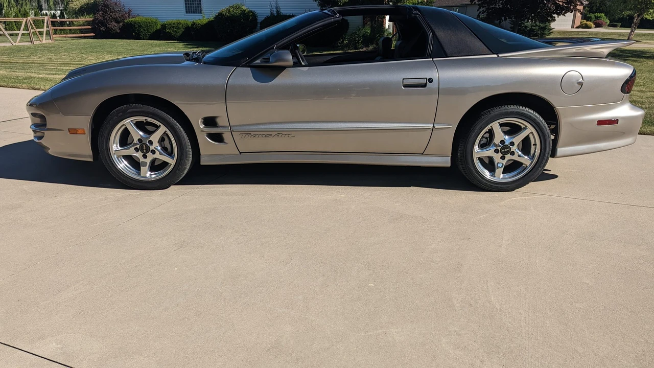 2001 Pontiac Firebird Trans Am 4th Gen - Image 18 of 31