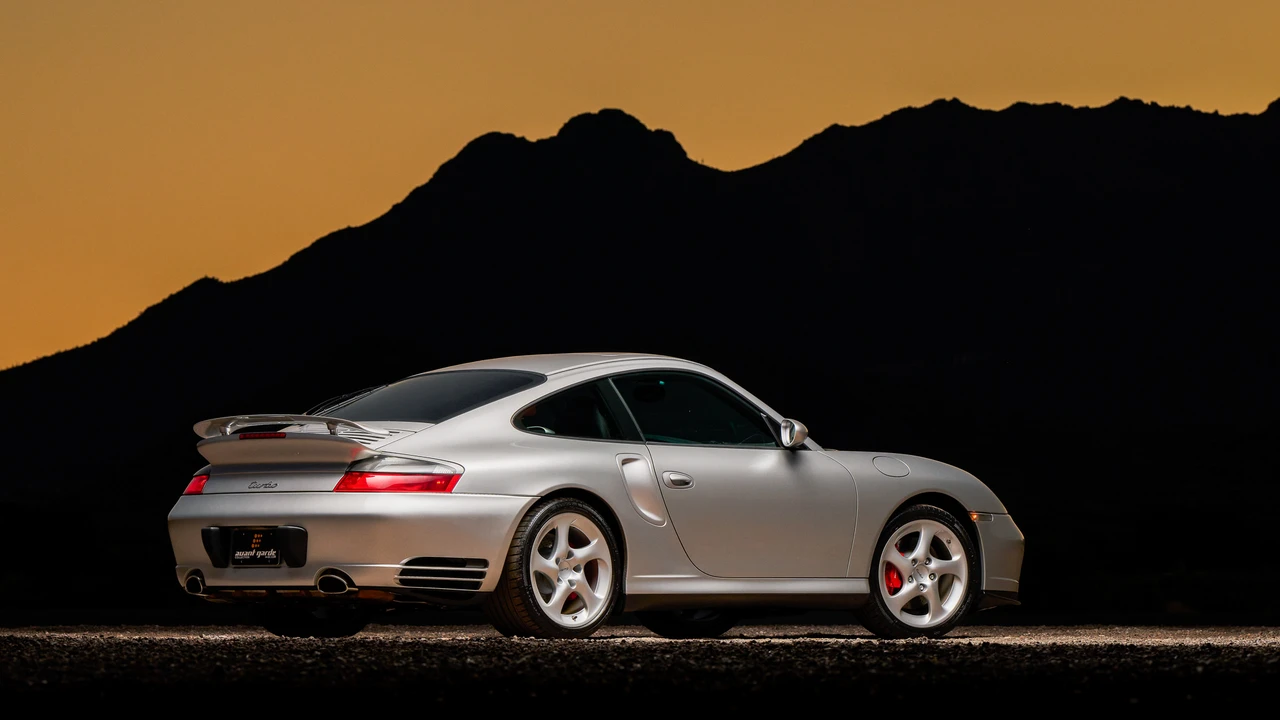 2001 Porsche 996 Turbo - Image 14 of 31