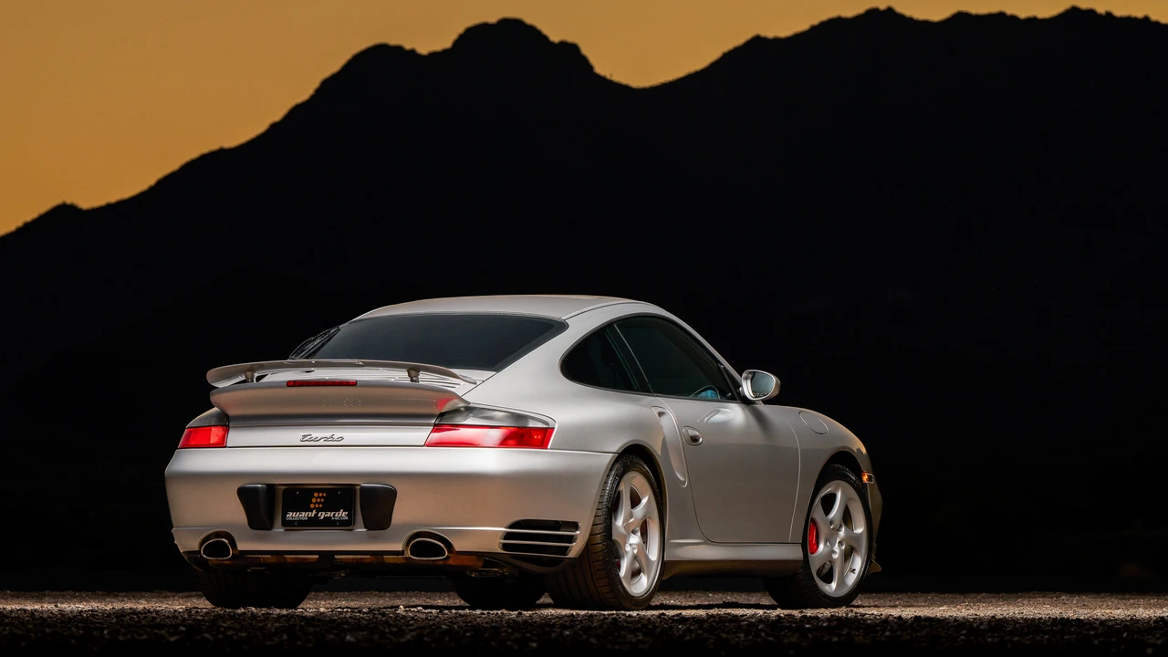 2001 Porsche 996 Turbo - Image 12 of 31