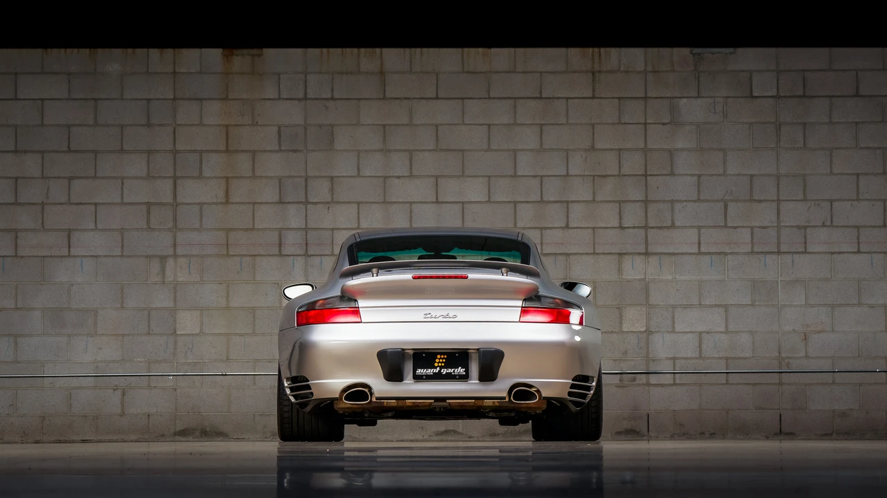 2001 Porsche 996 Turbo - Image 28 of 31