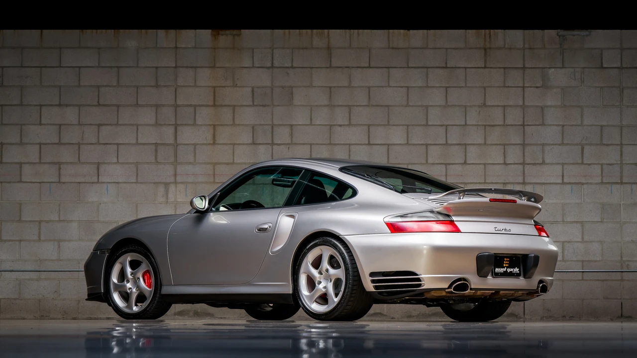 2001 Porsche 996 Turbo - Image 26 of 31