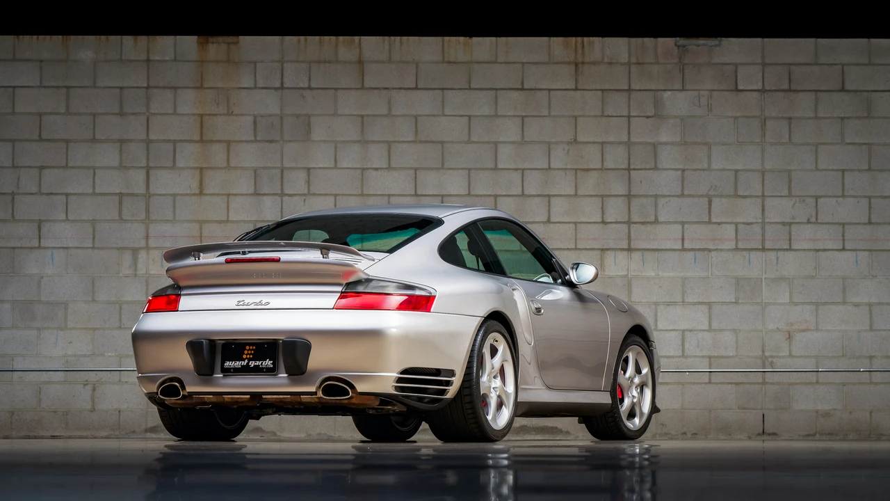 2001 Porsche 996 Turbo - Image 30 of 31