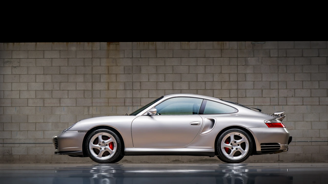2001 Porsche 996 Turbo - Image 25 of 31