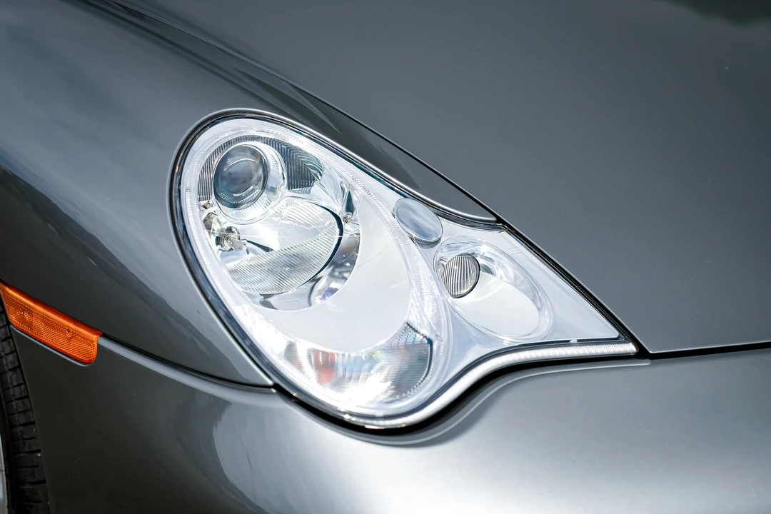 2002 Porsche 996 Turbo - Image 10 of 31