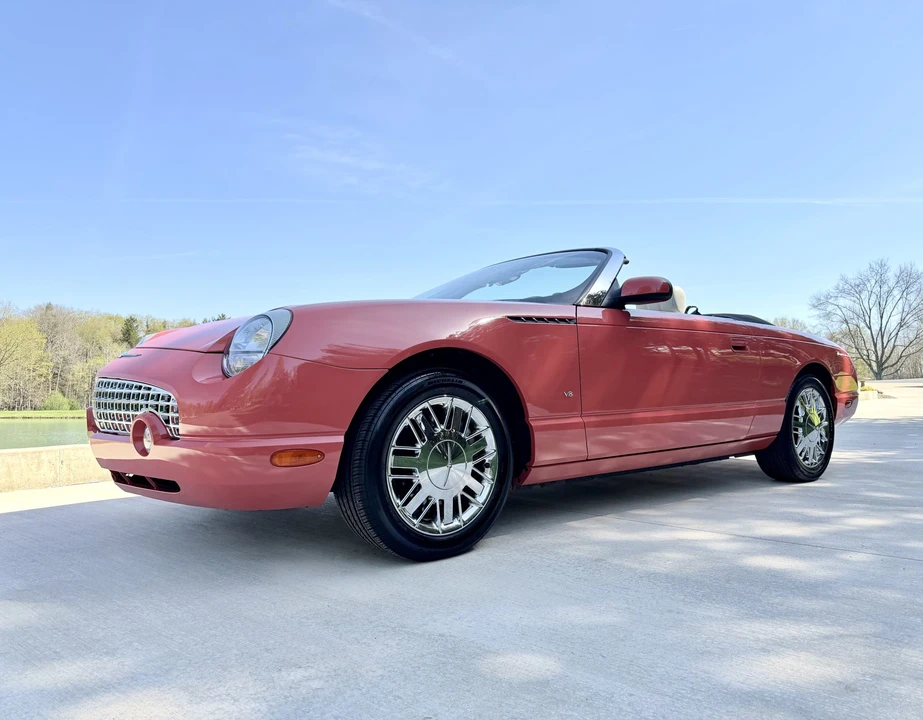 2003 Ford Thunderbird 11th Gen - Image 4 of 31