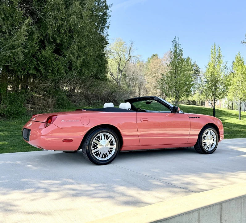 2003 Ford Thunderbird 11th Gen - Image 9 of 31