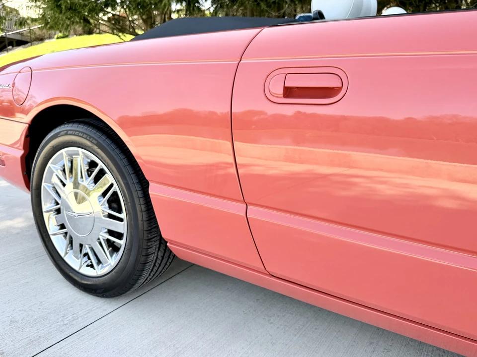 2003 Ford Thunderbird 11th Gen - Image 29 of 31