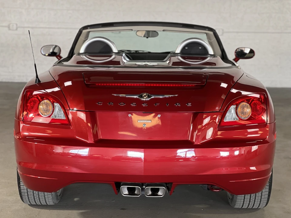 2005 Chrysler Crossfire - Image 17 of 31