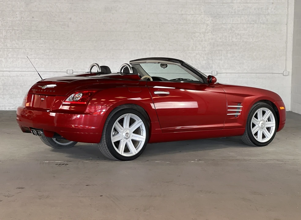 2005 Chrysler Crossfire - Image 22 of 31