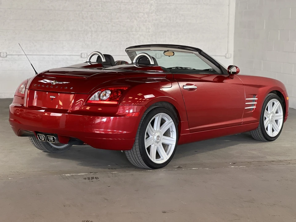 2005 Chrysler Crossfire - Image 21 of 31