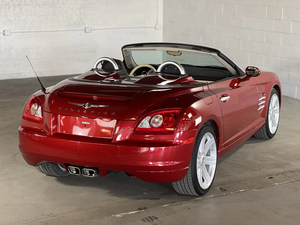 2005 Chrysler Crossfire - Image 19 of 31
