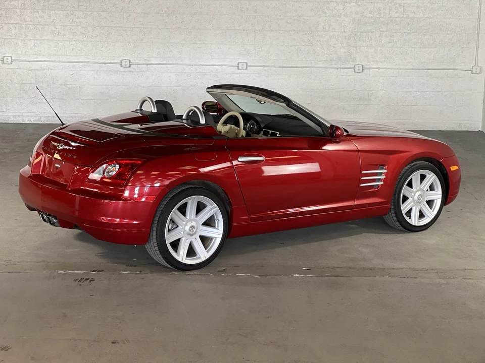 2005 Chrysler Crossfire - Image 23 of 31