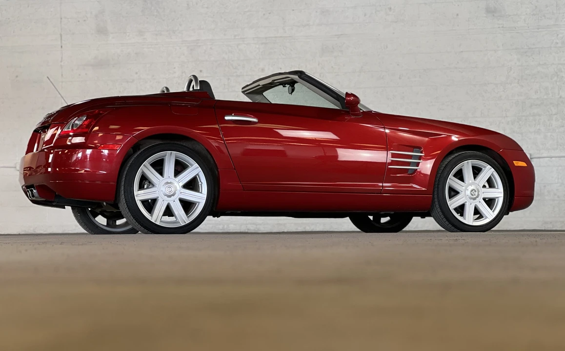 2005 Chrysler Crossfire - Image 25 of 31