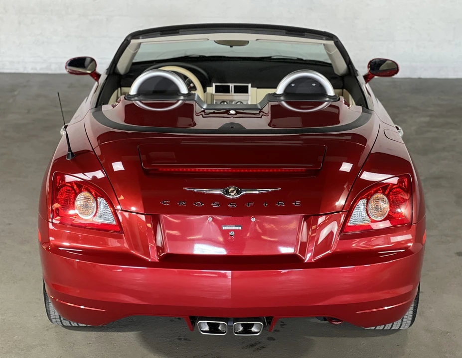 2005 Chrysler Crossfire - Image 18 of 31
