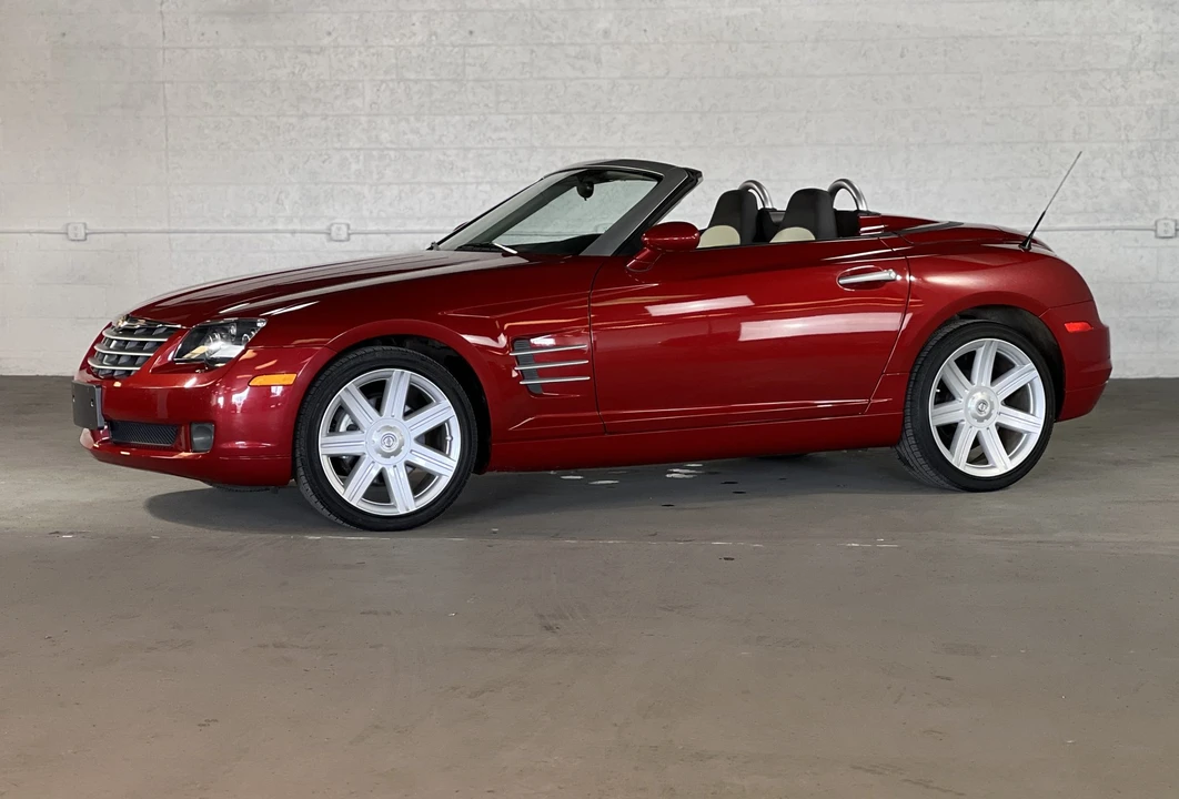 2005 Chrysler Crossfire - Image 7 of 31