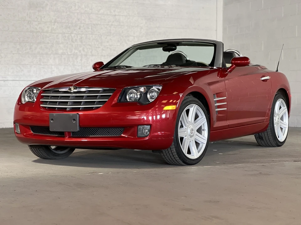 2005 Chrysler Crossfire - Image 2 of 31