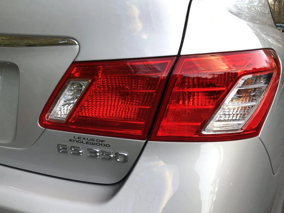 2009 Lexus ES 5th Gen - Image 28 of 31