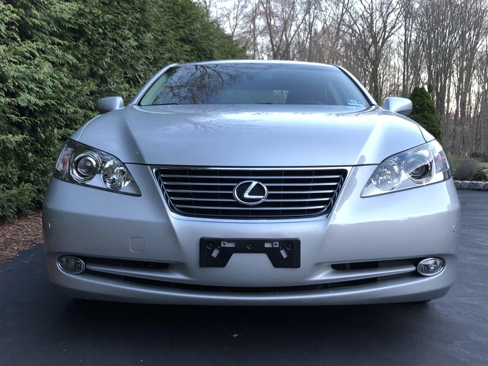 2009 Lexus ES 5th Gen - Image 15 of 31
