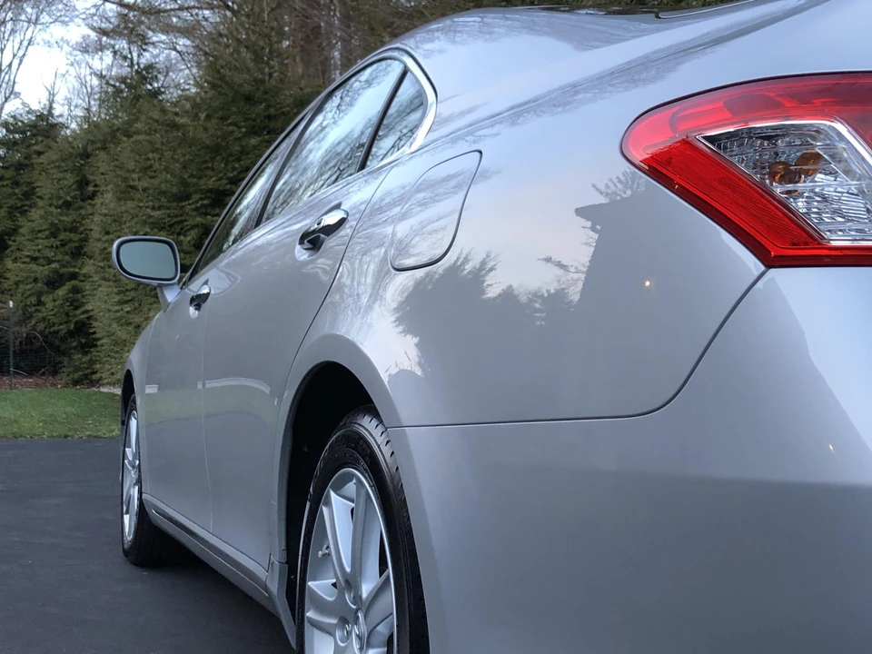 2009 Lexus ES 5th Gen - Image 18 of 31