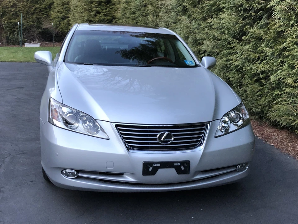 2009 Lexus ES 5th Gen - Image 13 of 31