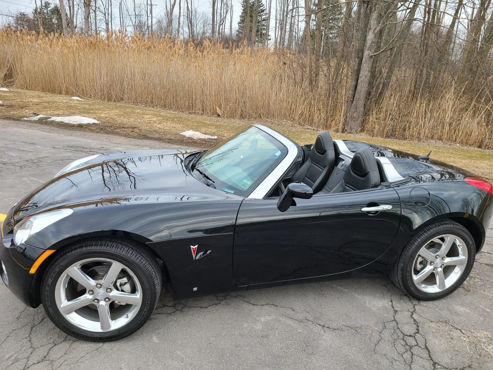 2009 Pontiac Solstice - Image 11 of 31