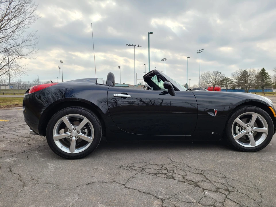 2009 Pontiac Solstice - Image 22 of 31
