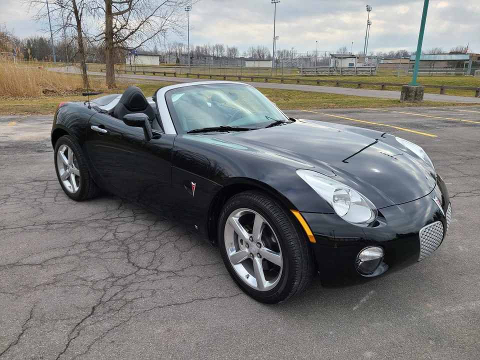 2009 Pontiac Solstice - Image 24 of 31