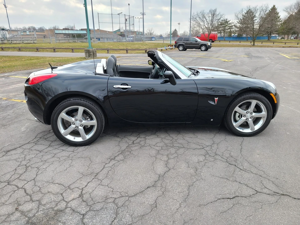 2009 Pontiac Solstice - Image 21 of 31