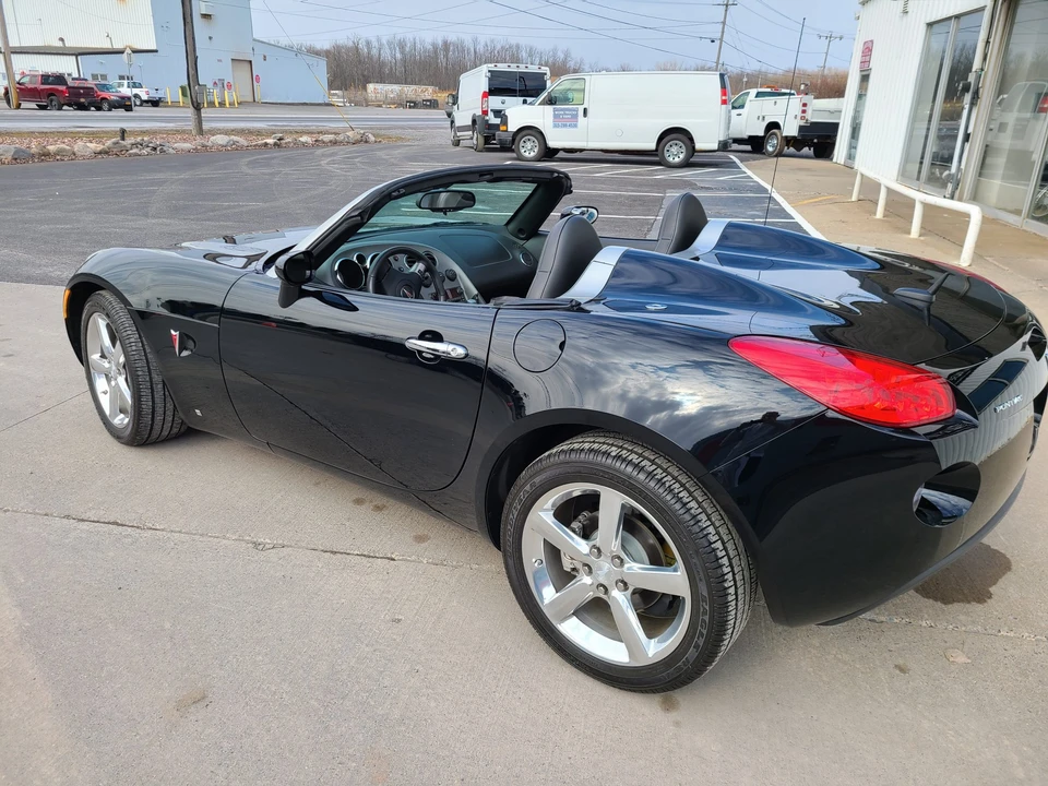2009 Pontiac Solstice - Image 16 of 31