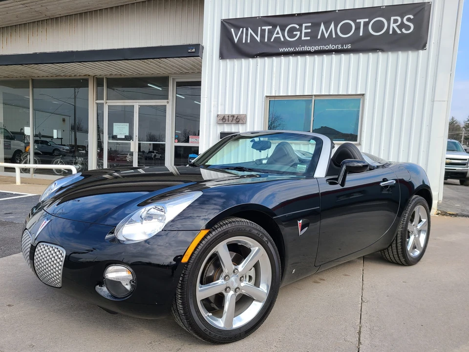 2009 Pontiac Solstice - Image 3 of 31