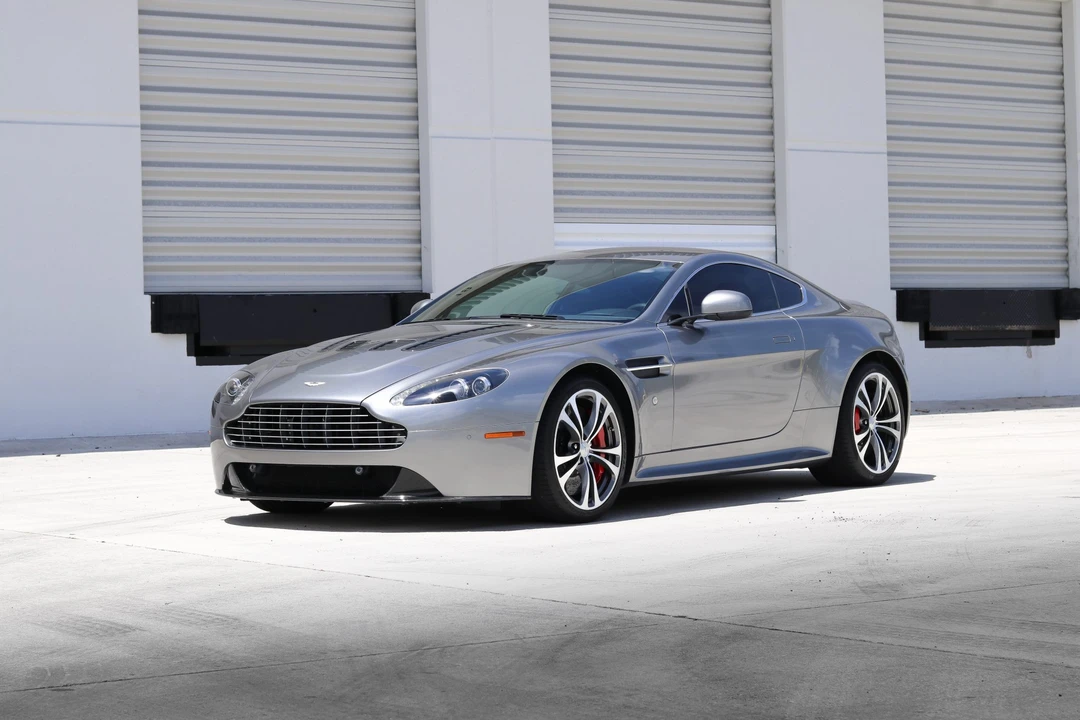 2012 Aston Martin V12 Vantage (2010-2018) - Image 5 of 31
